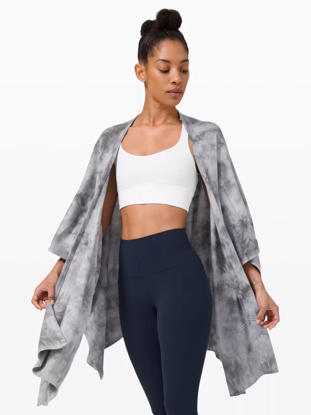 Lululemon Gray Tie-Dye Lightweight Wrap poncho